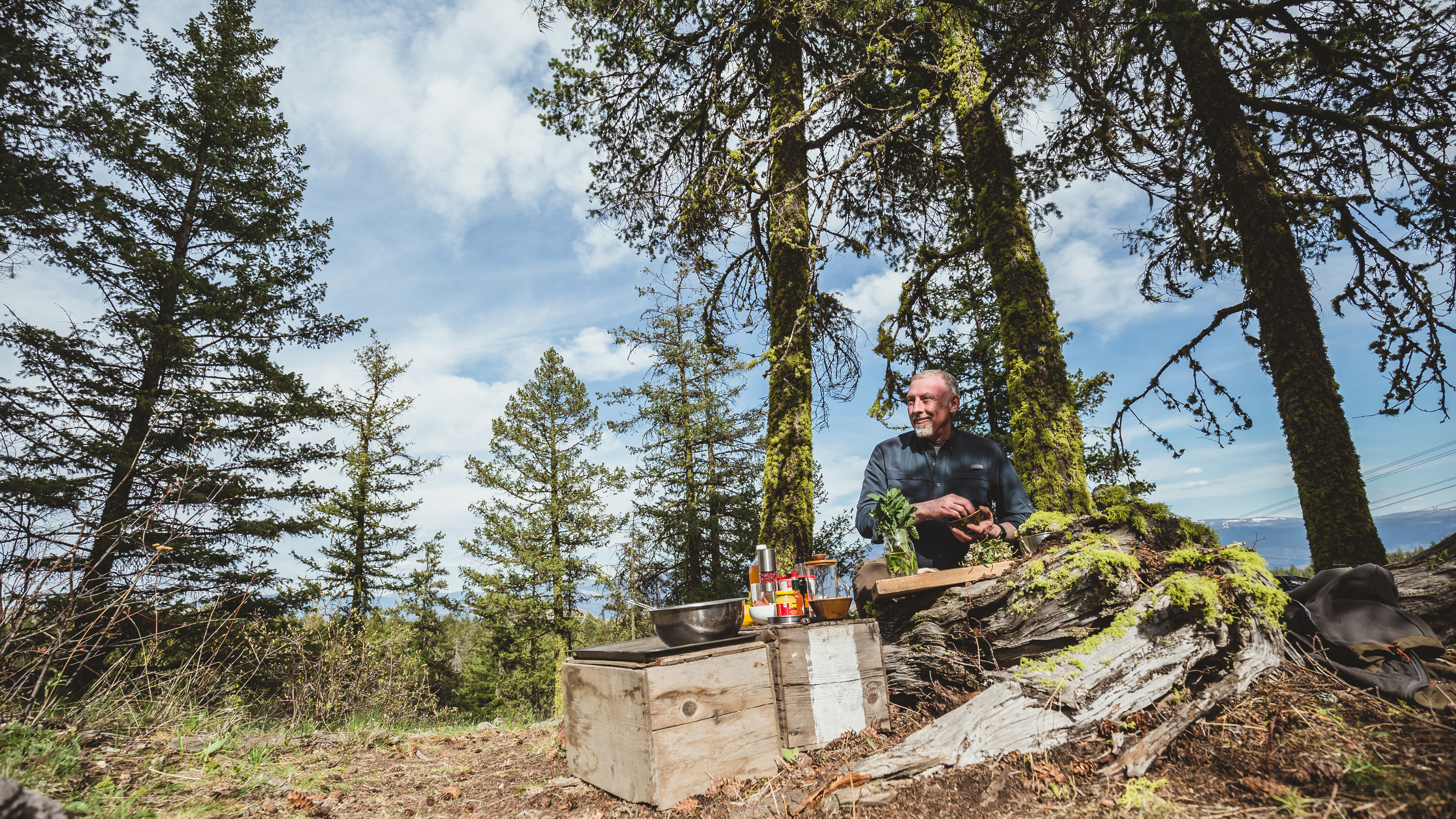 Paul's outdoor kitchen (credit Kevin Kossowan)